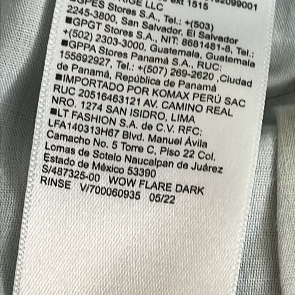Old Navy High-Rise Flare dark rinse Jeans - Picture 5 of 13